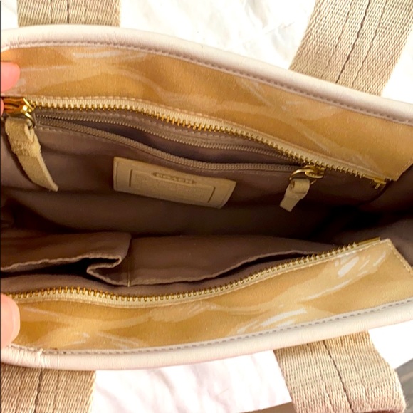 Coach Handbag - Picture 3 of 4